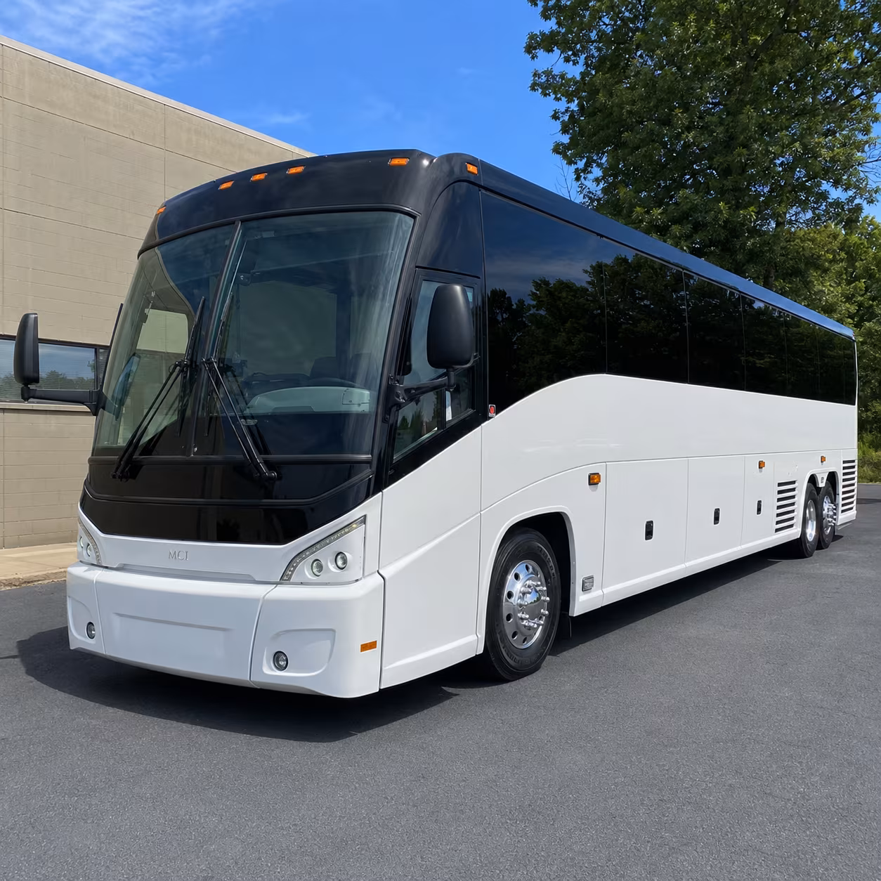 40-56 Passenger Charter Bus Exterior