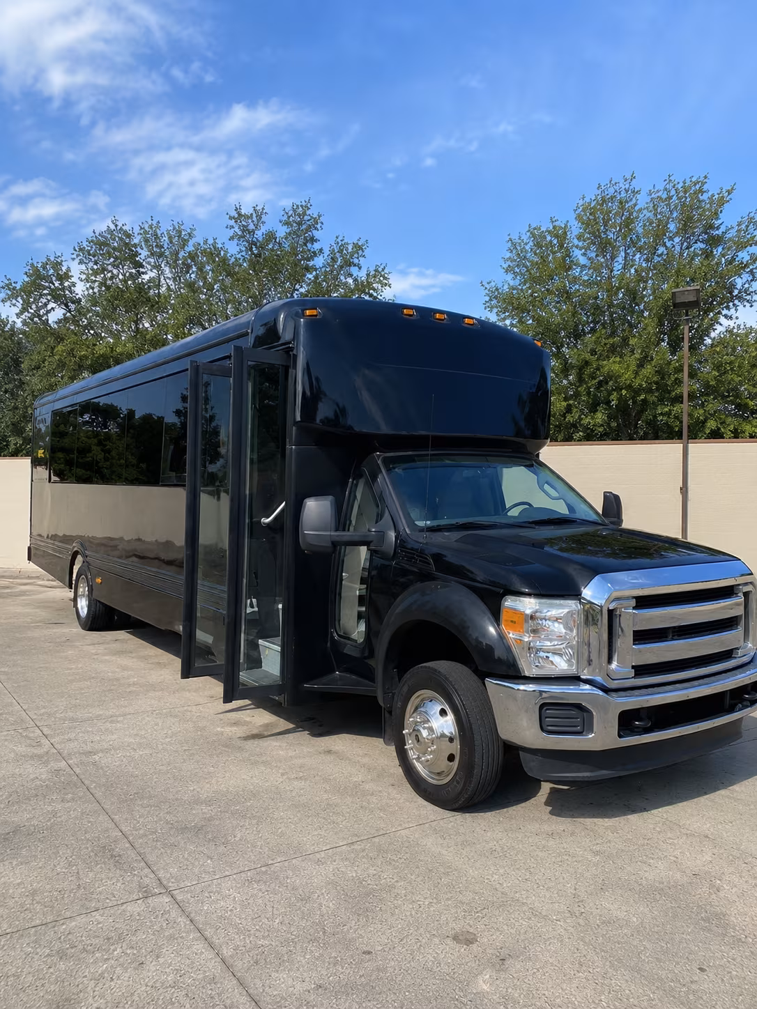Gainesville Birthday, Sweet 16, & Quinceañera Transportation party bus interior