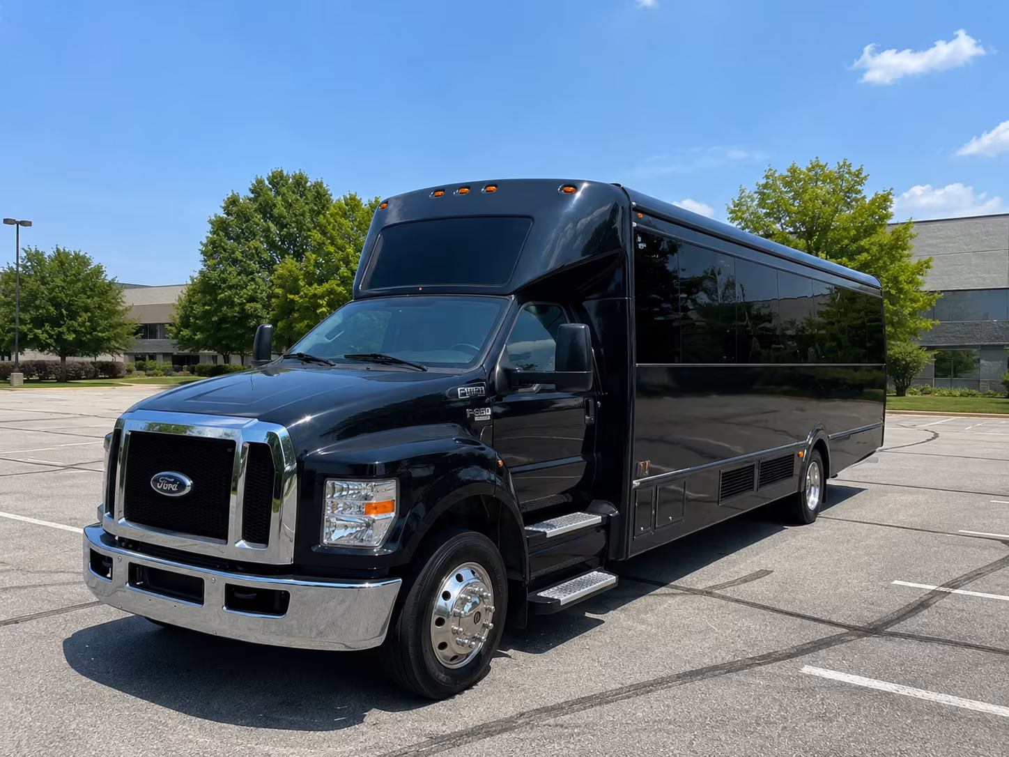 Gainesville Birthday, Sweet 16, & Quinceañera Transportation party bus exterior